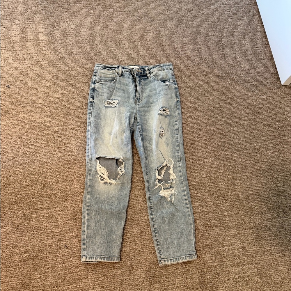 Eunina Distressed Jeans